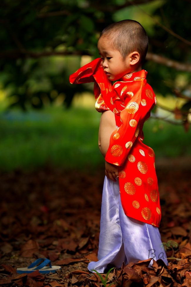Little child Ao Dai - Vietnam