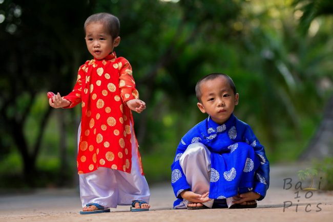 Little children Ao Dai - Vietnam