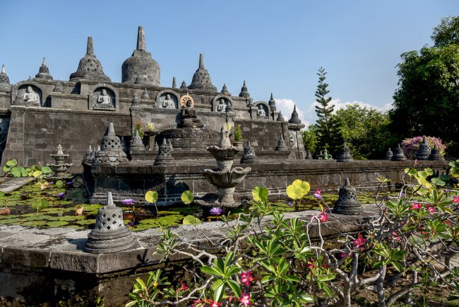 Temple in Bali - outside