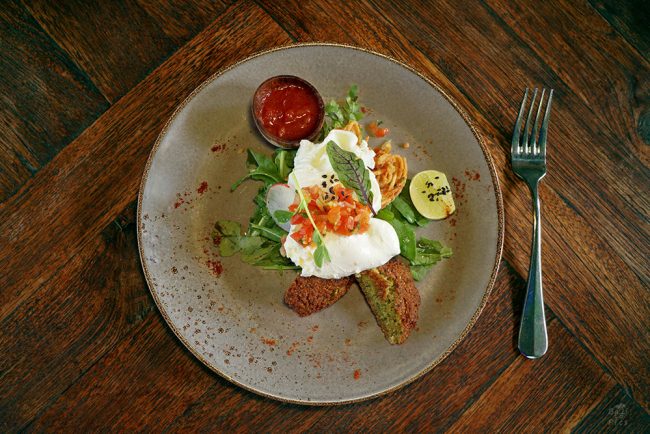 Food photography Bali - vegetarian eggs and vegetables