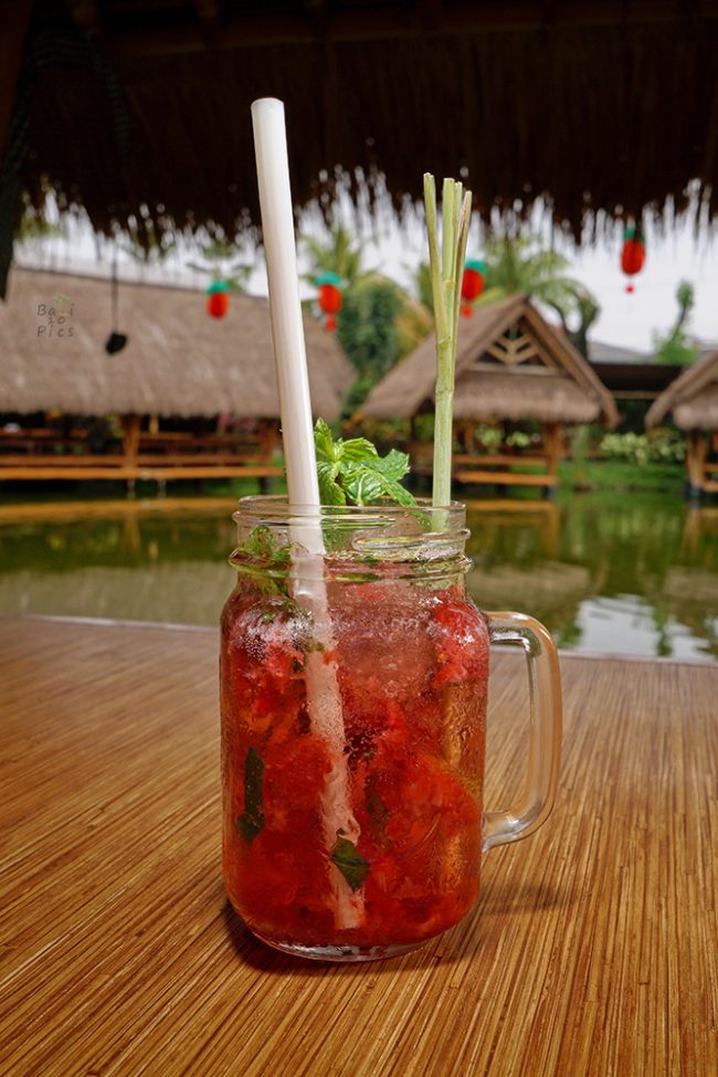 Food photography Bali - Strawberry drink