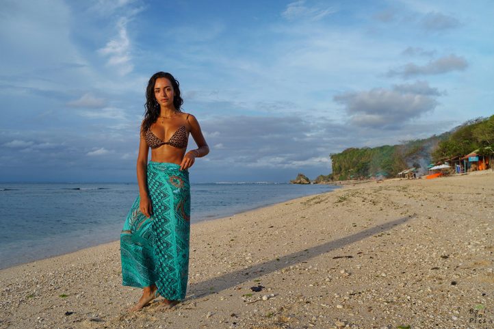 Фотосесия на плажа - модел на Padang Padang